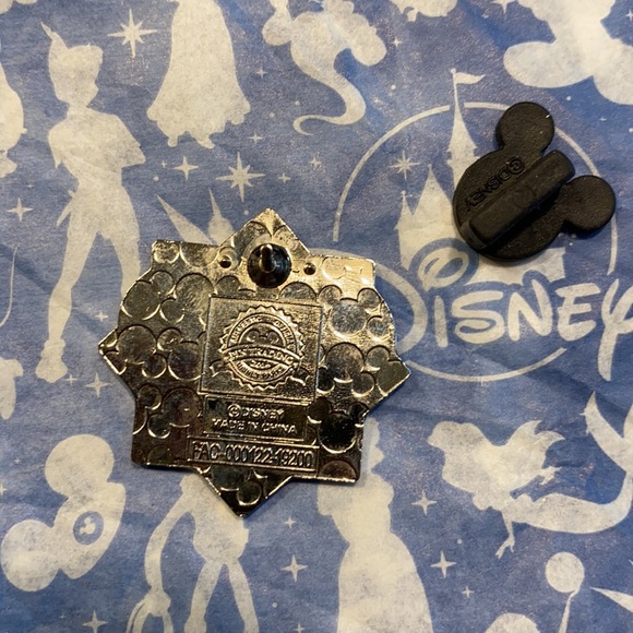 Disney Simba Pin - Picture 2 of 2